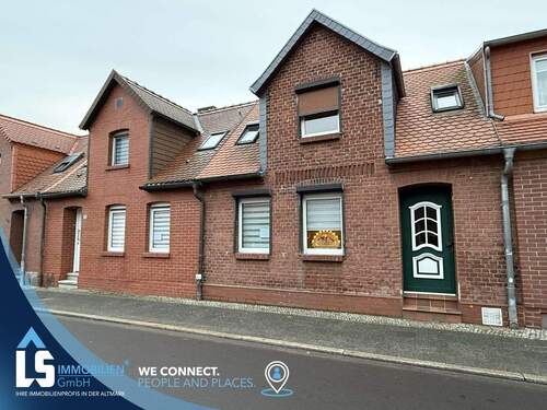 Außenansicht - Reihenmittelhaus mit 100,00 m&sup2; in Tangermünde zum Kaufen