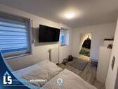 Schlafzimmer im UG - 