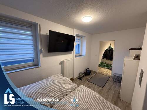 Schlafzimmer im UG - 