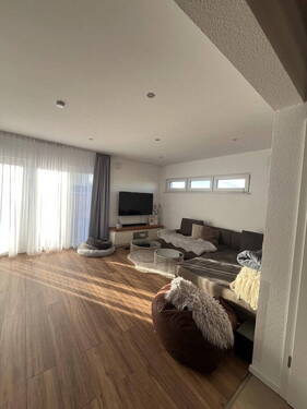 Bild 2 - 6 Zimmer Einfamilienhaus zur Miete in Weidenstetten
