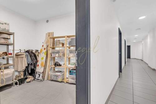 Abstellraum ca. 10 qm - 