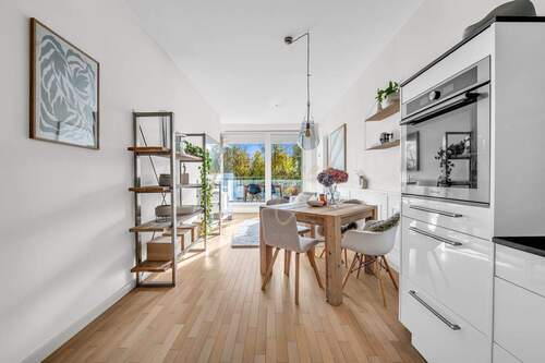 Wohn-/Ess-/Küchenbereich ca. 28 qm - 2 Zimmer Etagenwohnung in Berlin