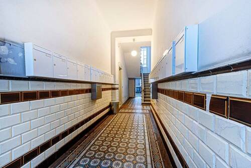 Treppenhaus_ASE_0573_4_5 - Etagenwohnung mit 55,70 m&sup2; in Berlin zum Kaufen