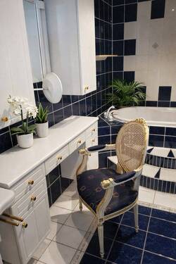 Badezimmer Bild I - 4 Zimmer Etagenwohnung zur Miete in Dauernheim