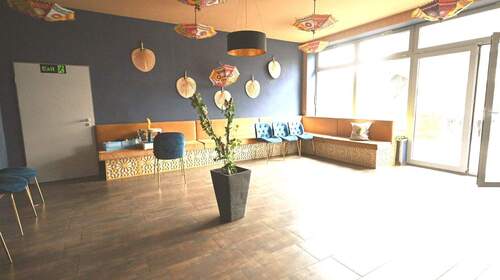 Zusätzliche Fläche von ca. 36m² anmietbar - 