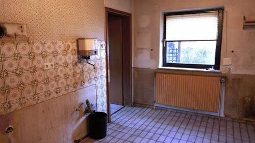 Küche EG Zimmer links - 