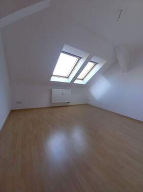 Schlafzimmer.jpg - Etagenwohnung mit 63,00 m&sup2; in Weißenfels zum Kaufen