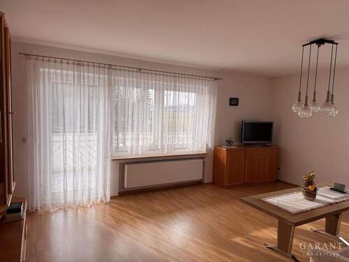 Wohnzimmer - 5 Zimmer Einfamilienhaus in Staig