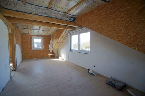 Kleines Zimmer - DG - 