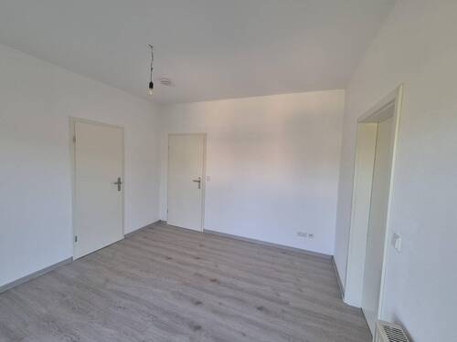 Wohnzimmer - 2 Zimmer Etagenwohnung zum Kaufen in Neuenhagen bei Berlin