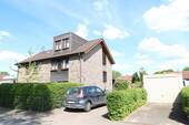 Bild - Topmodernisierte, gepflegte Doppelhaushälfte mit Garage, Stellplatz, Südterrasse und Garten