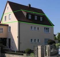 Kleine 3-Zimmer-Dachgeschoss-Wohnung ohne Balkon -geeignet für 1-2 Personen- - Lauf Heuchling