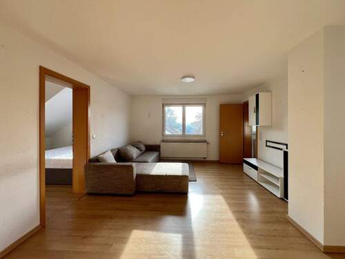 2. OG/DG_Wohnen - 4 Zimmer Etagenwohnung zum Kaufen in Esslingen