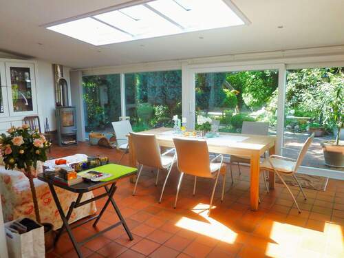 Wintergarten - Einfamilienhaus mit 340,00 m&sup2; in Wiefelstede zum Kaufen