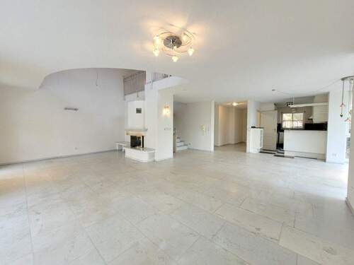 11 - 8 Zimmer Einfamilienhaus in Schopfheim