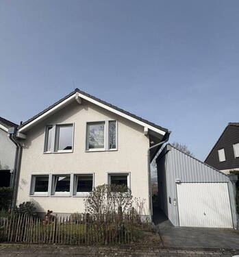 Bild 1 - Doppelhaushälfte in Holzständerbauweise mit Einliegerwohnung