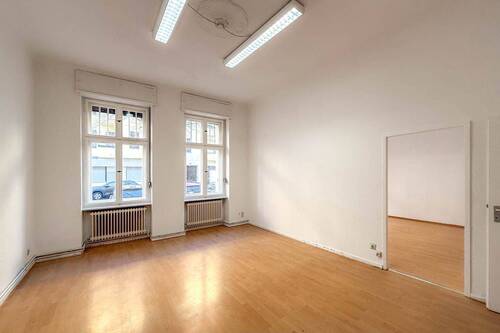 Raum 1 - Gerwerbefläche mit 2 Räumen und 65 m² - ideal als Büro