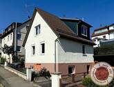 Gebäudeansicht_vorne - TOP MODERN! Saniertes & gemütliches Wohnhaus in Albstadt! Energetisch saniert!