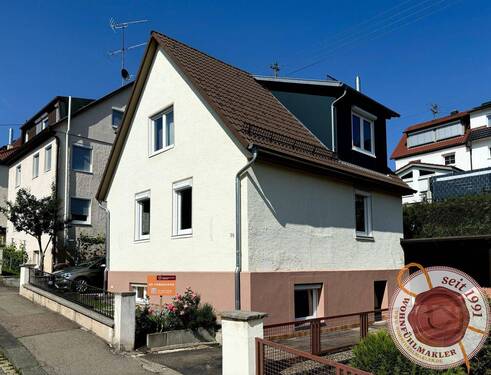 Gebäudeansicht_vorne - TOP MODERN! Saniertes & gemütliches Wohnhaus in Albstadt! Energetisch saniert!