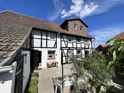 Wohnhaus mit Anbau Scheune - 6 Zimmer Einfamilienhaus in Roklum