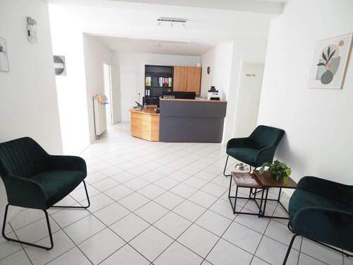 Eingangs- und Empfangsbereich - 