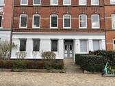 schöner Vorgarten - 2 Zimmer Etagenwohnung in Kiel