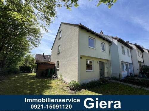 Nordansicht - Reihenendhaus mit großem Garten in St. Georgen