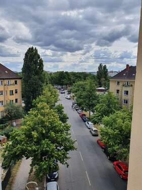 Ausblick Fenster - Etagenwohnung zum Kaufen in Berlin