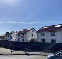 + Doppelhaushälfte mit schönem Gartengrundstück + Carport + - Steinhagen Negast