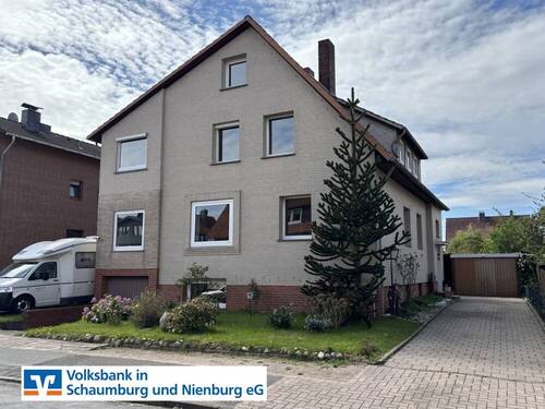 3256 Straßenansicht - 1-2-Familienwohnhaus in Lindhorst