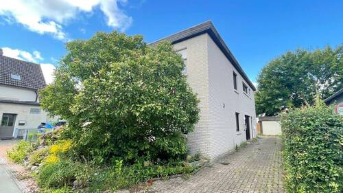 Auffahrt - Zuhause im Herzen Oldenburgs. Stilvolle Wohnung im Zweiparteienhaus nähe des historischen Pferdemarktes.
