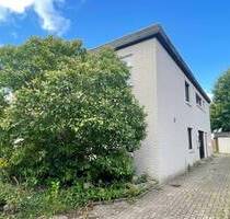 Zuhause im Herzen Oldenburgs. Stilvolle Wohnung im Zweiparteienhaus nähe des historischen Pferdemarktes.