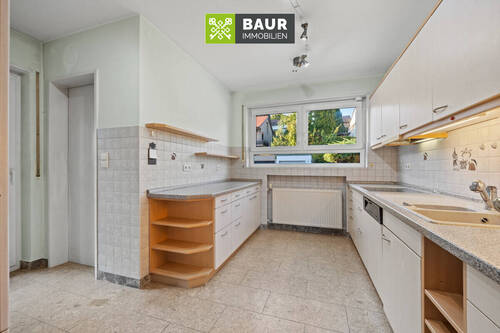 Küche mit Abstellraum - 