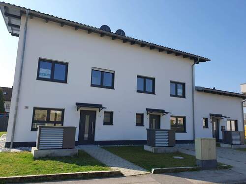 Ansicht. - Mehrfamilienhaus, Wohnhaus mit 150,00 m&sup2; in Waldkraiburg zum Kaufen