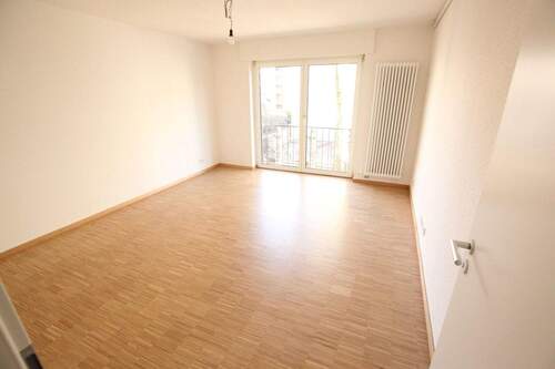 Wohnzimmer - 2 Zimmer Etagenwohnung in Mannheim