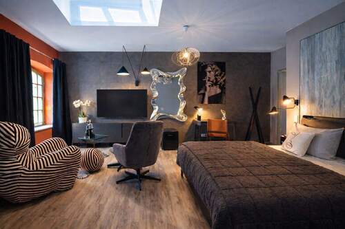 Beispielzimmer - 1 Zimmer Mehrfamilienhaus, Wohnhaus zum Kaufen in Klink