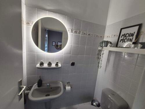 Gäste-WC - 3 Zimmer Etagenwohnung in Lübeck