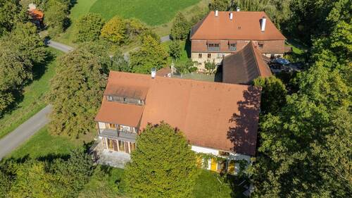 Ost Ansicht - 1 Zimmer Mehrfamilienhaus, Wohnhaus in Willanzheim