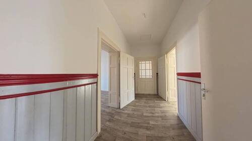 Flur (wird noch neu gestaltet) - 