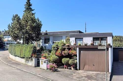 Außenansicht - Großzügiges Einfamilienhaus mit viel Gestaltungspotenzial - ideal für Familien, Handwerker & Visionäre