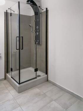 Neues Duschbad im EG - 