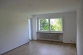 Wohn.-Esszimmer Foto 2.JPG - Gepflegte 2.-Zimmer-Wohnung - 570,00&nbsp;EUR Kaltmiete, ca.&nbsp; 53,00&nbsp;m&sup2;&nbsp;Wohnfl&auml;che