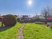 Blick in den Garten - Doppelhaushälfte mit 94,70 m&sup2; in Hamm zum Kaufen