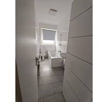 Sanierte 3,5-Zimmer-Wohnung in fußläufiger Uni-Nähe (150 m) - Balkon & Tageslichtbad - Essen Nordviertel