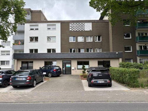 Straßenseite - 