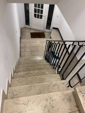 Treppenhaus 4.jpg - 7 Zimmer Mehrfamilienhaus, Wohnhaus zum Kaufen in Bremen