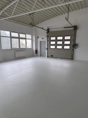 Showroom,Lagerfläche.jpg - 