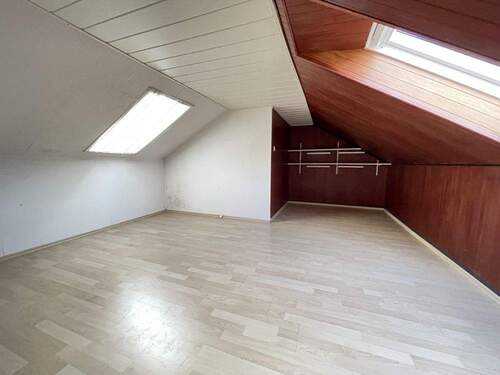 Raum im Dachgeschoss - 