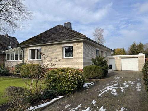 Titelbild - Bungalow in ruhiger Lage - 220.000,00&nbsp;EUR Kaufpreis, ca.&nbsp; 88,80&nbsp;m&sup2;&nbsp;Wohnfl&auml;che
