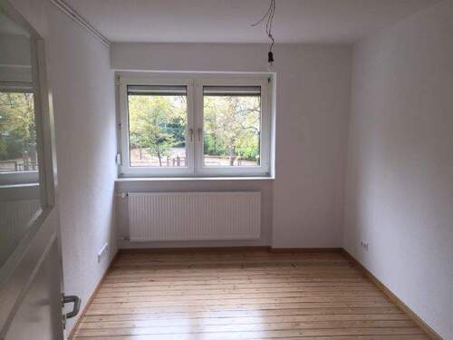 Zimmer 2 - 2 Zimmer Etagenwohnung zur Miete in Mannheim